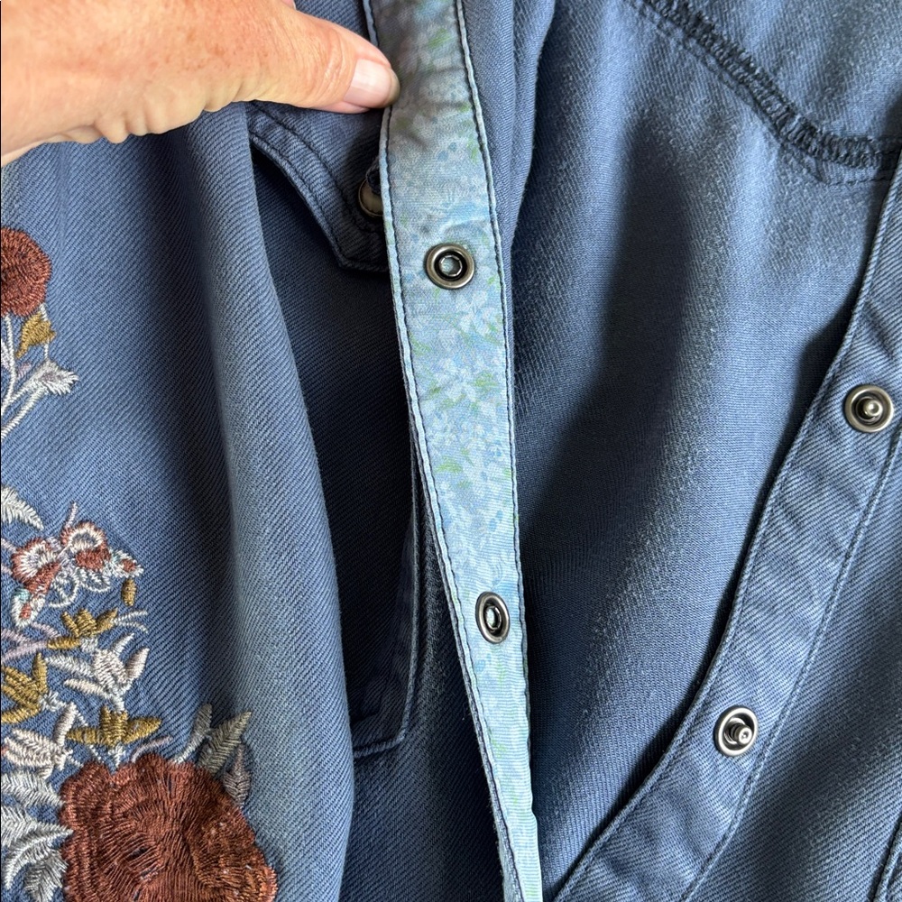 Sundance Blue Embroidered Sleeve Button-Front Shirt - Picture 6 of 9